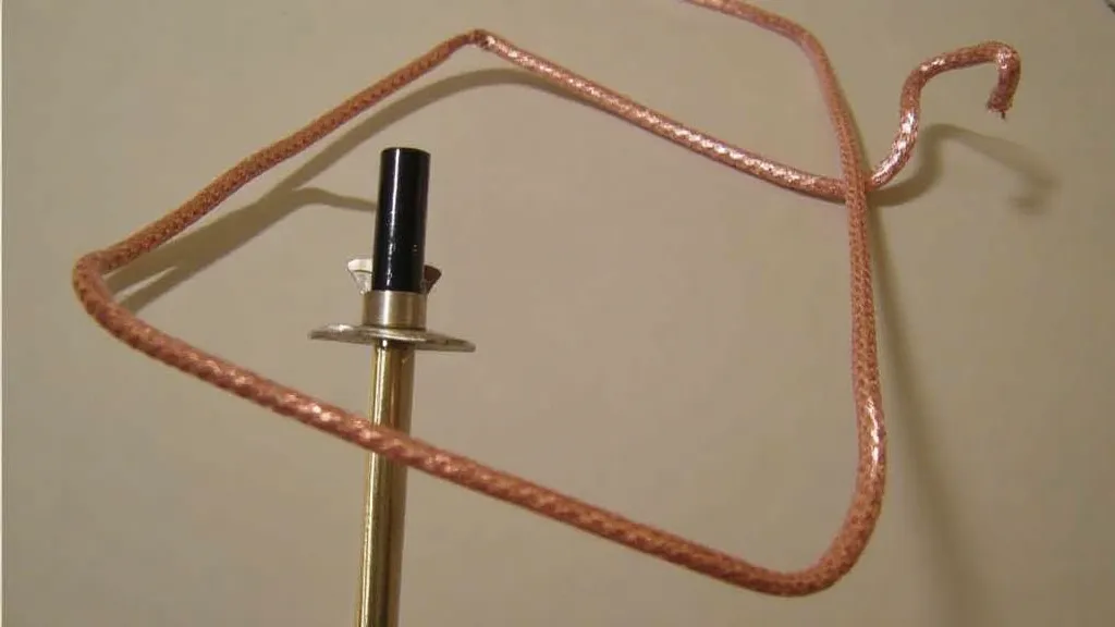 Copper tubing square loop antenna with tuning capacitor